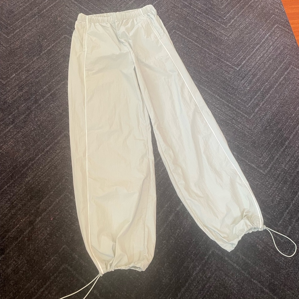 gilly hicks pants
